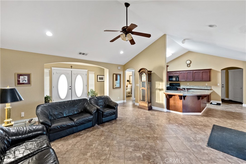 19649 Road 30 1/2, Madera, CA 93638