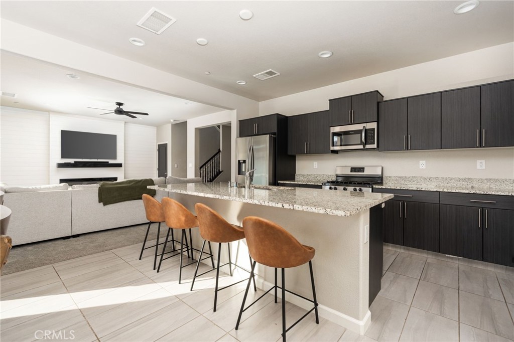 646 Wood Crest, Madera, CA 93636