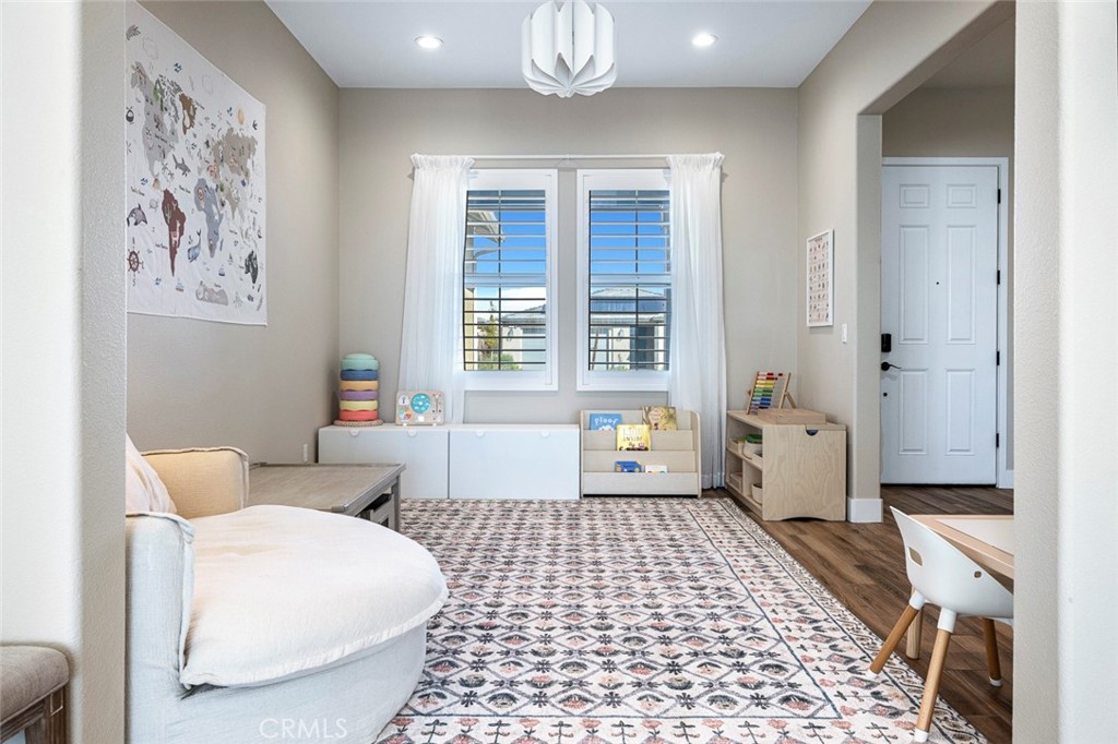 944 Horizon Dr, Madera, CA 93636