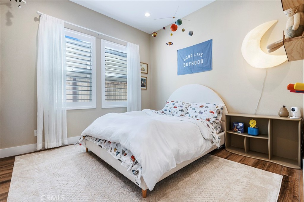 944 Horizon Dr, Madera, CA 93636