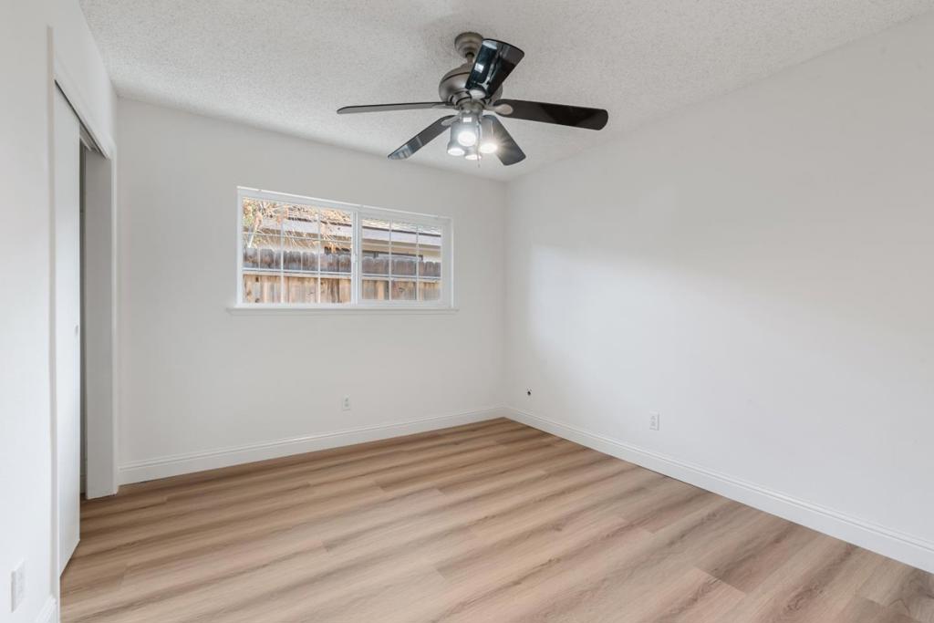 2820 Driftwood Dr, Madera, CA 93637