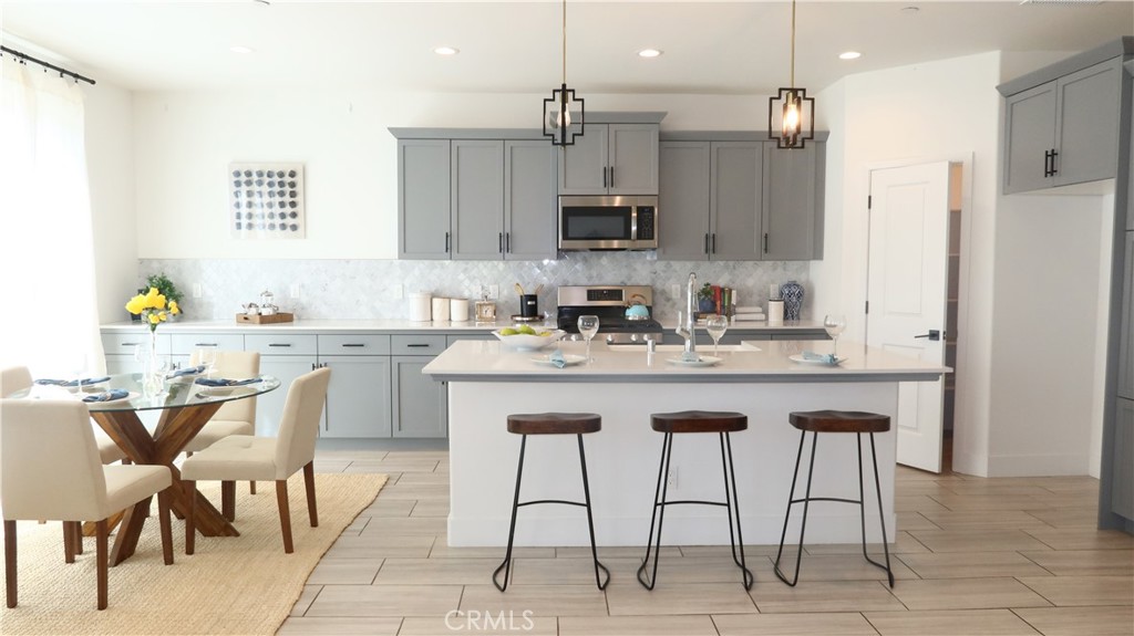 4254 Oak Knoll Rd, Madera, CA 93636