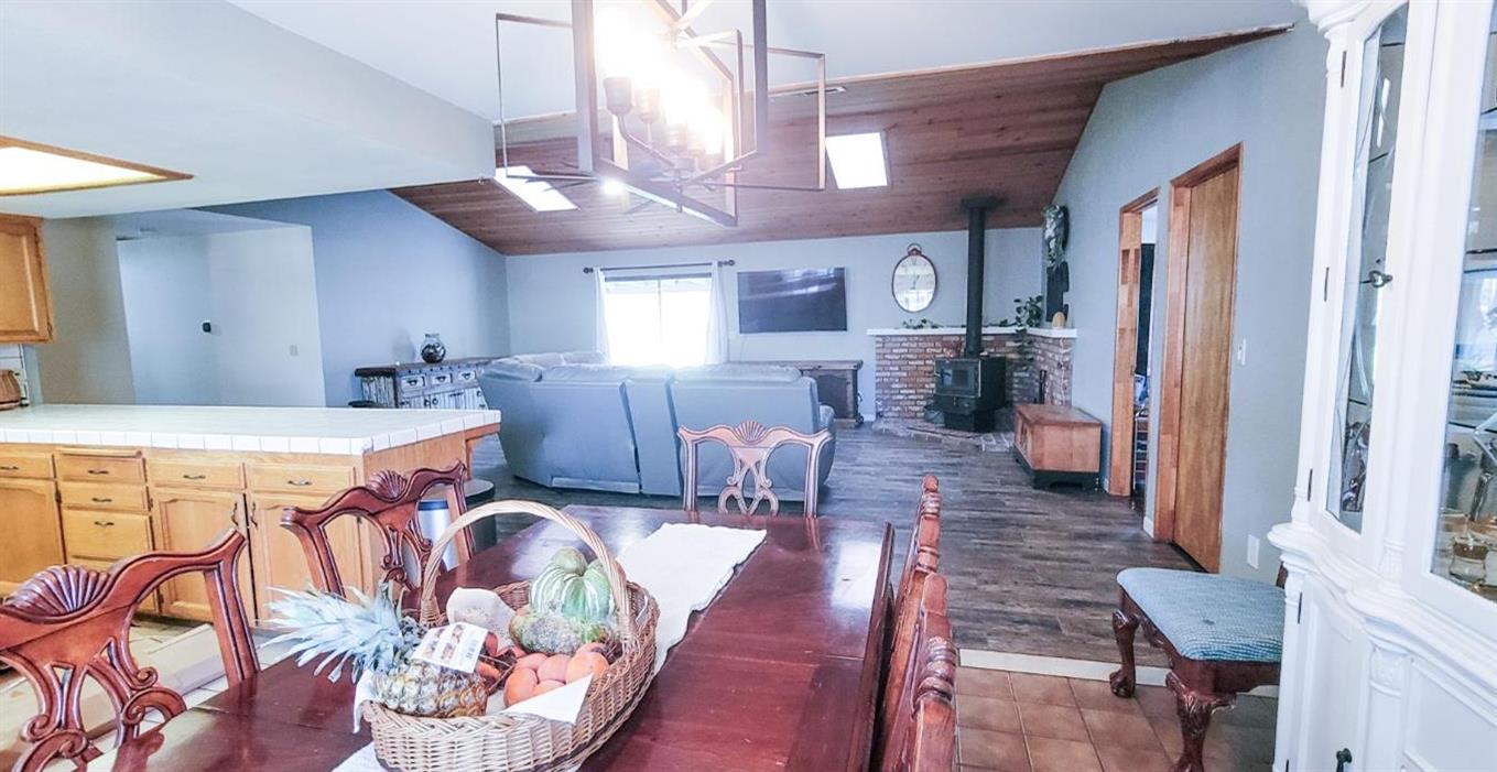 12126 Topper Rd, Madera, CA 93636