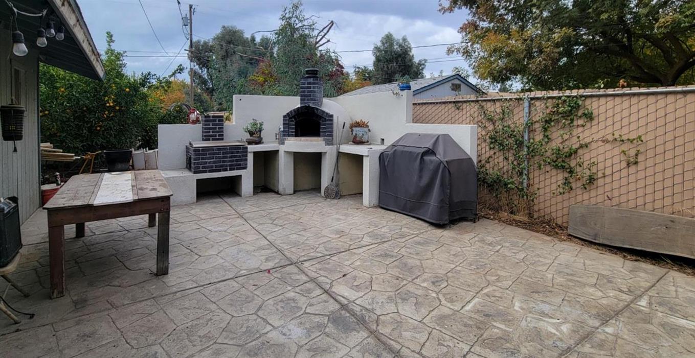 12126 Topper Rd, Madera, CA 93636
