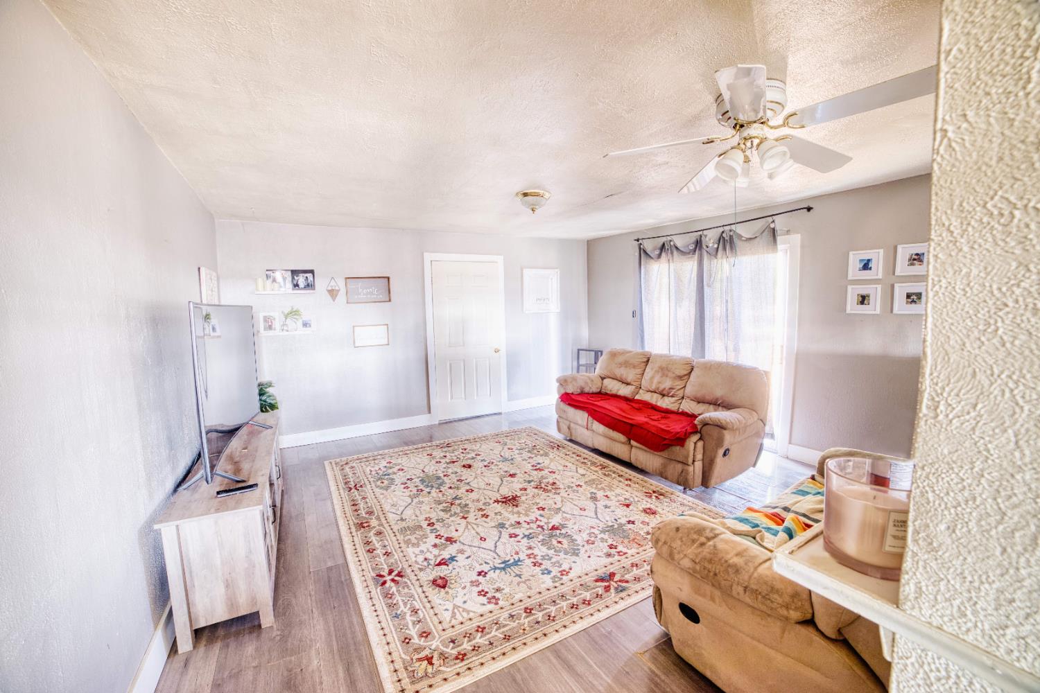 7880 S Mcmullin Grade, Fresno, CA 93706