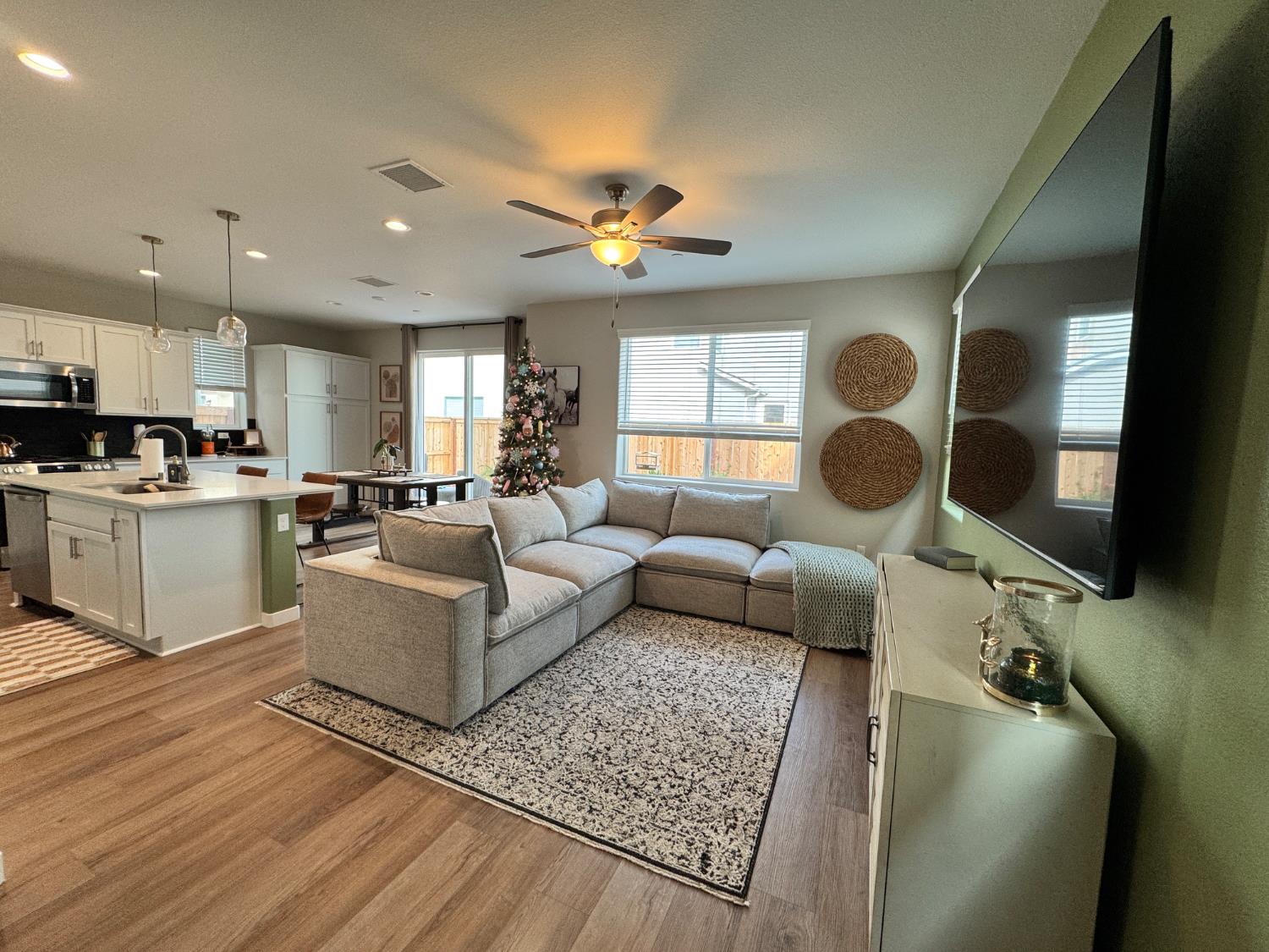 609 Josephine Ave, Madera, CA 93636