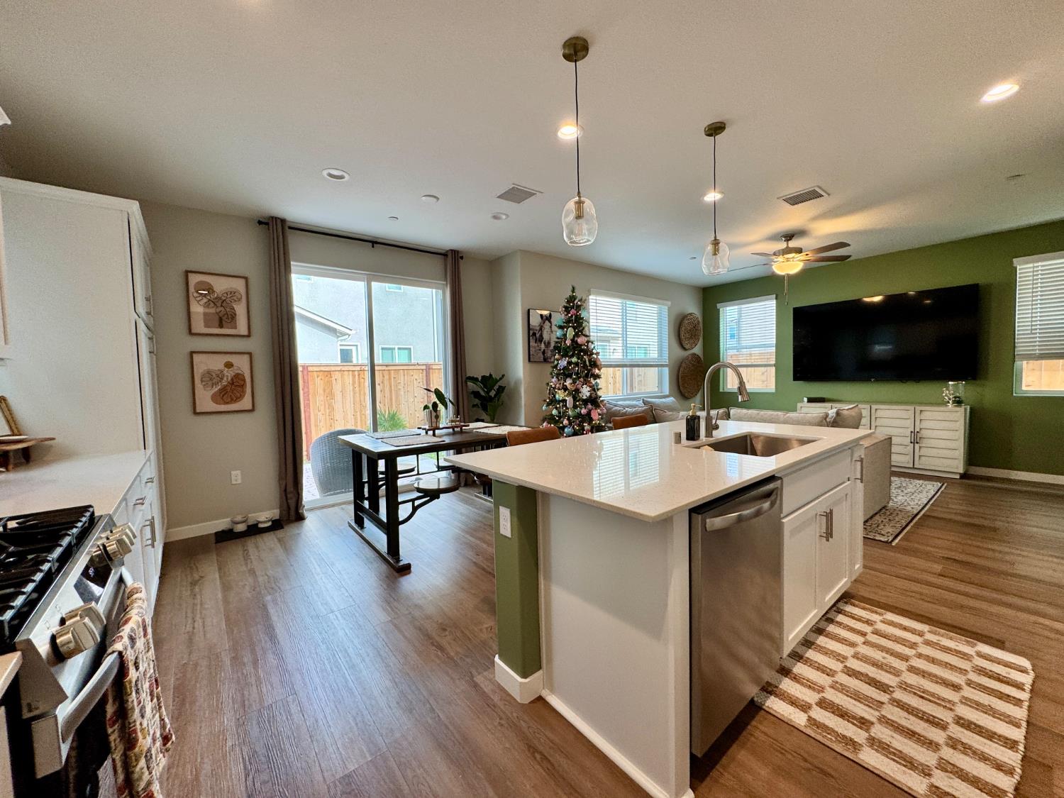 609 Josephine Ave, Madera, CA 93636