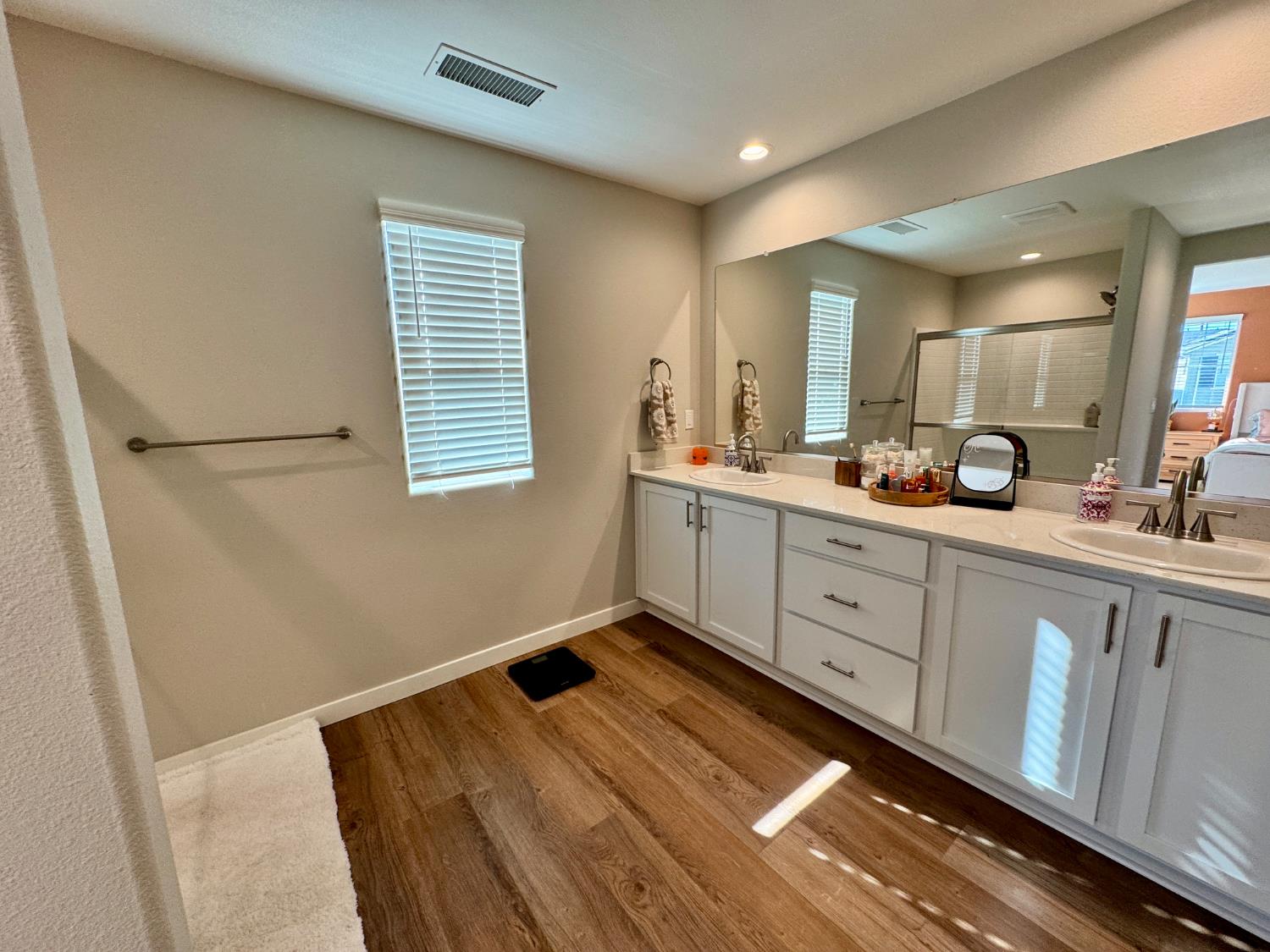 609 Josephine Ave, Madera, CA 93636