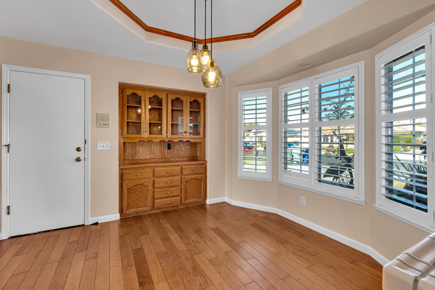 2352 Frederick Way, Madera, CA 93637