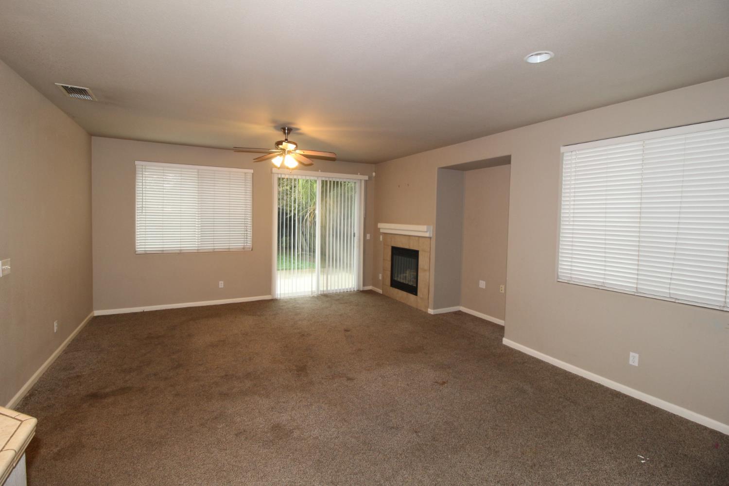 912 San Diego, Madera, CA 93637