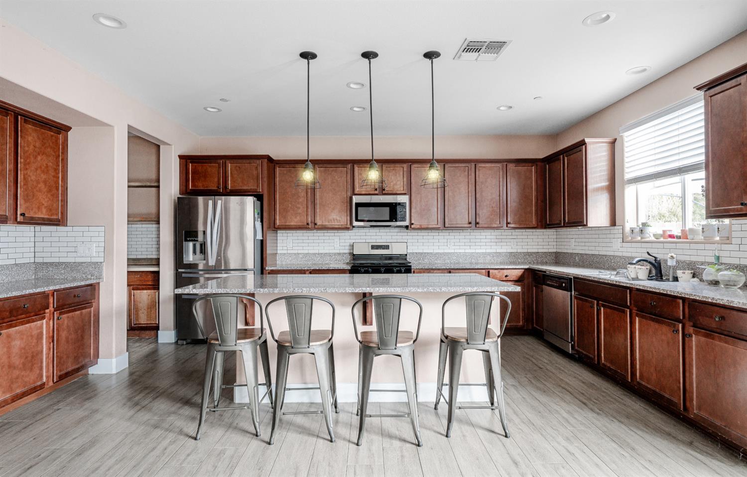 59 Rancho Santa Fe Dr, Madera, CA 93638