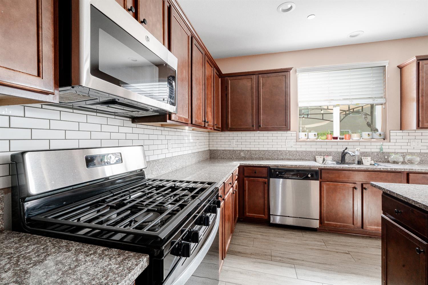 59 Rancho Santa Fe Dr, Madera, CA 93638