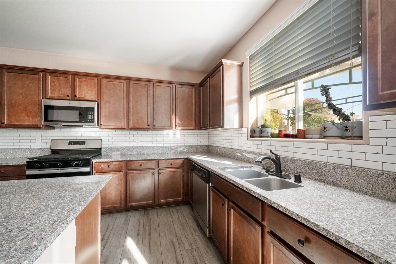 59 Rancho Santa Fe Dr, Madera, CA 93638