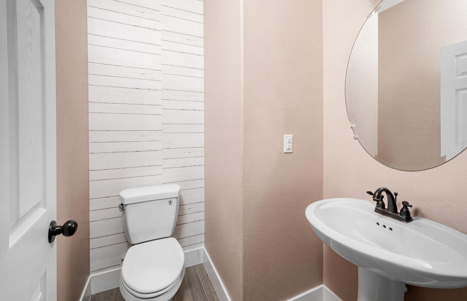 59 Rancho Santa Fe Dr, Madera, CA 93638