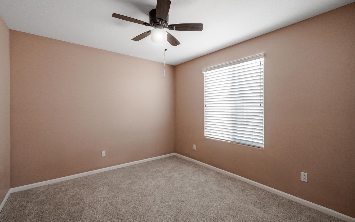 59 Rancho Santa Fe Dr, Madera, CA 93638