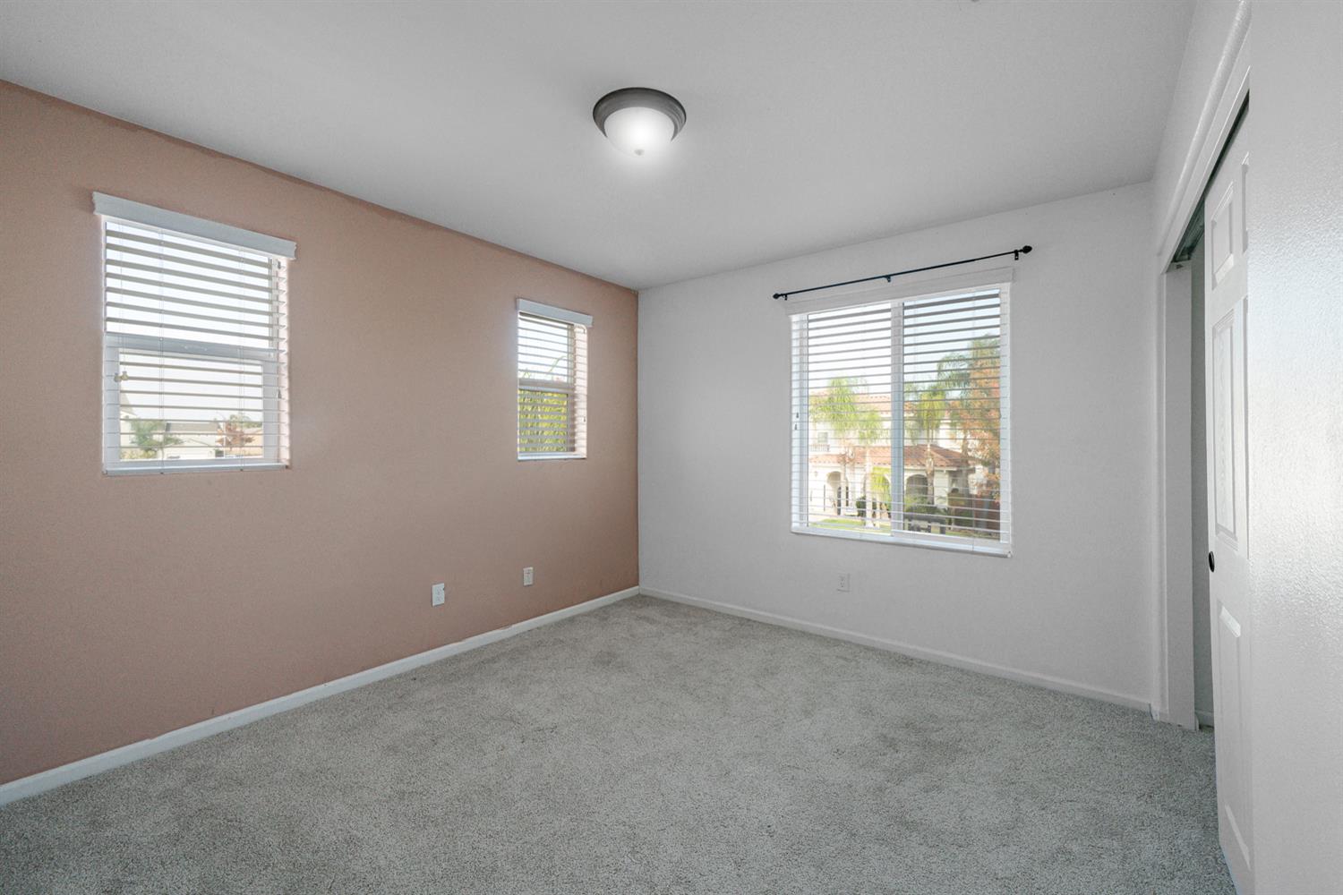 59 Rancho Santa Fe Dr, Madera, CA 93638