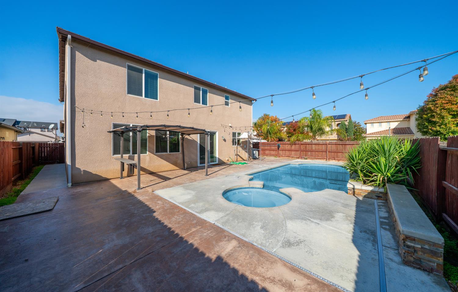 59 Rancho Santa Fe Dr, Madera, CA 93638