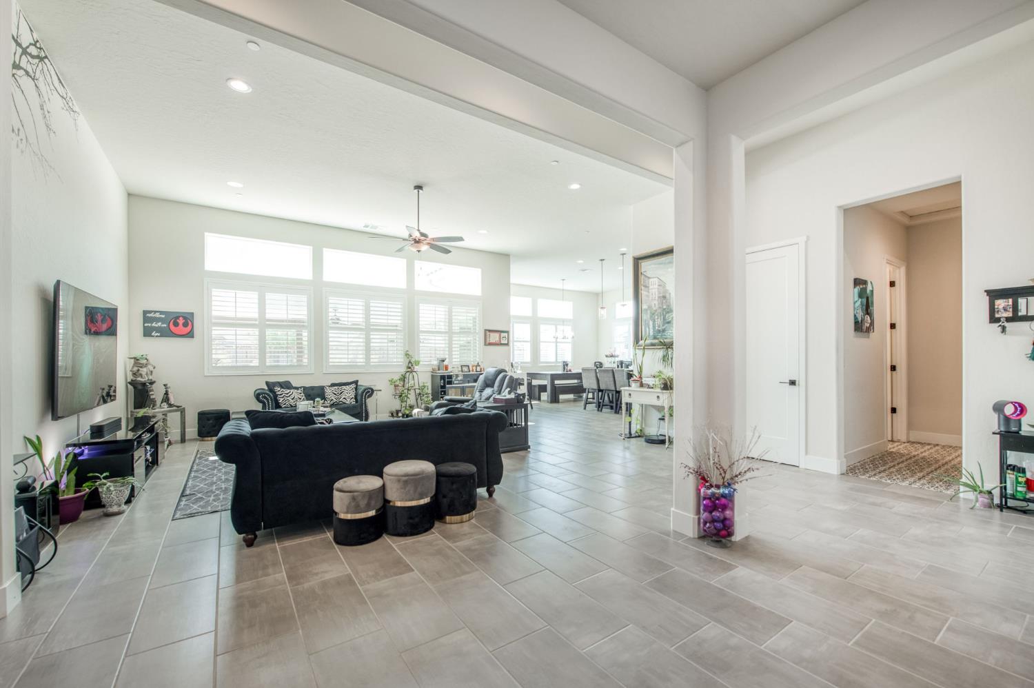 1020 Highland Rd W, Madera, CA 93636