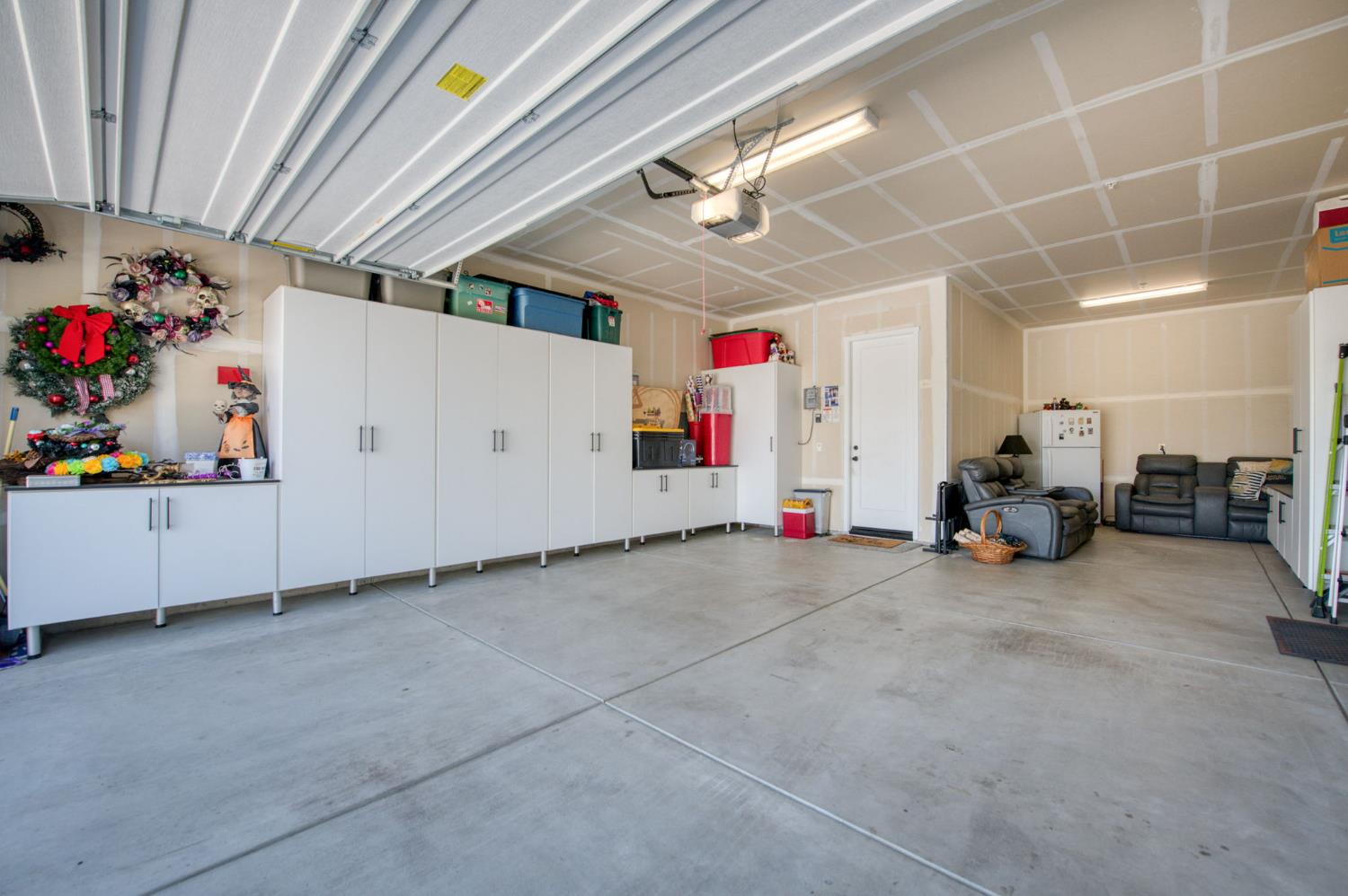 1020 Highland Rd W, Madera, CA 93636