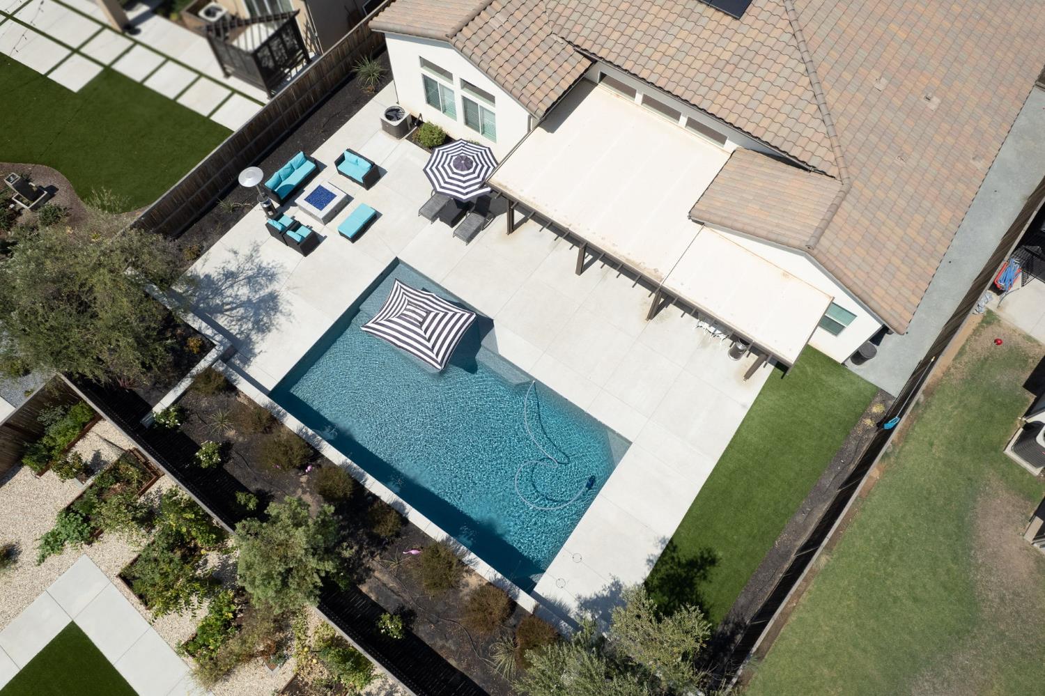 1020 Highland Rd W, Madera, CA 93636