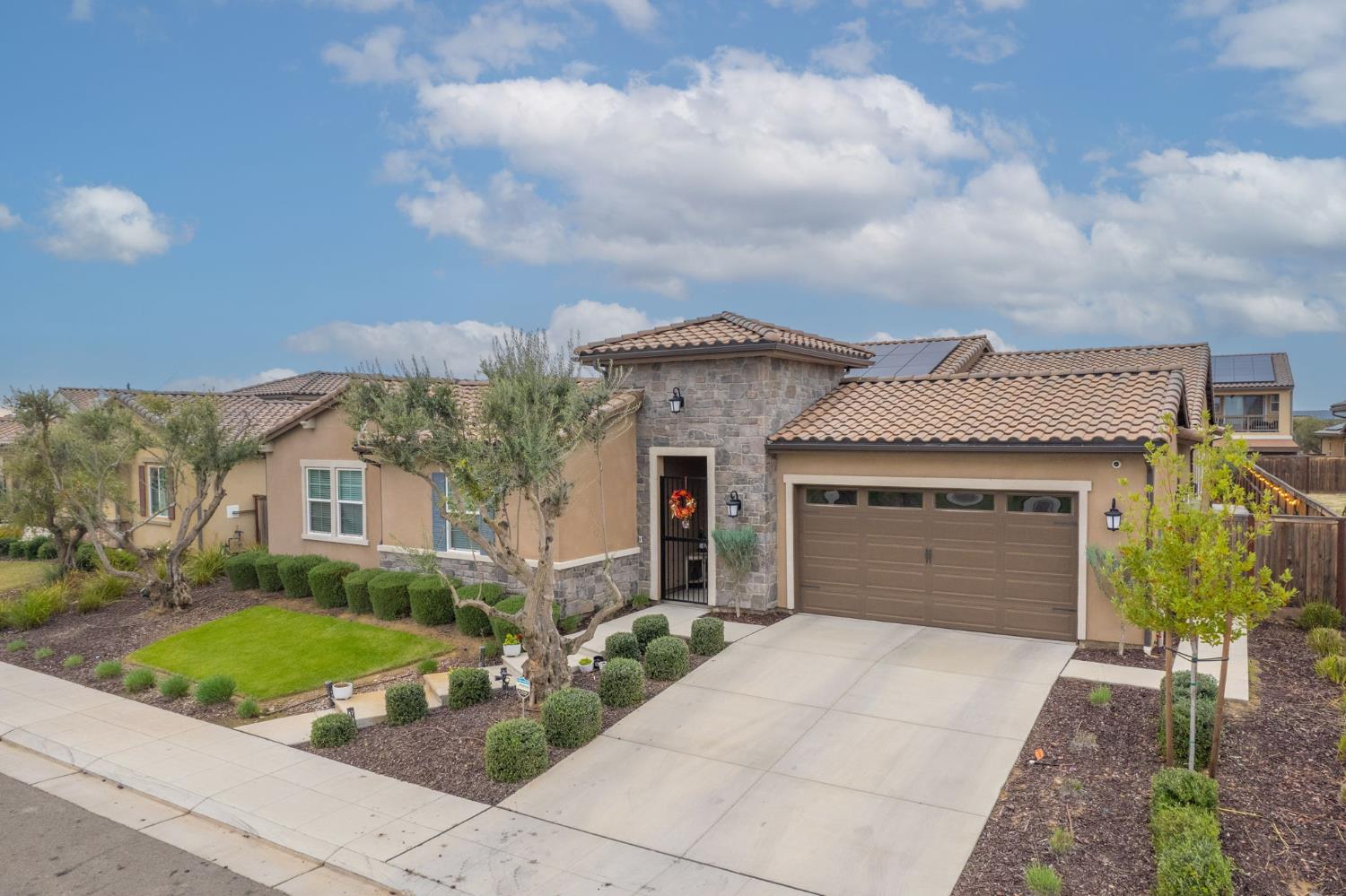 993 Ridgeline Rd W, Madera, CA 93636