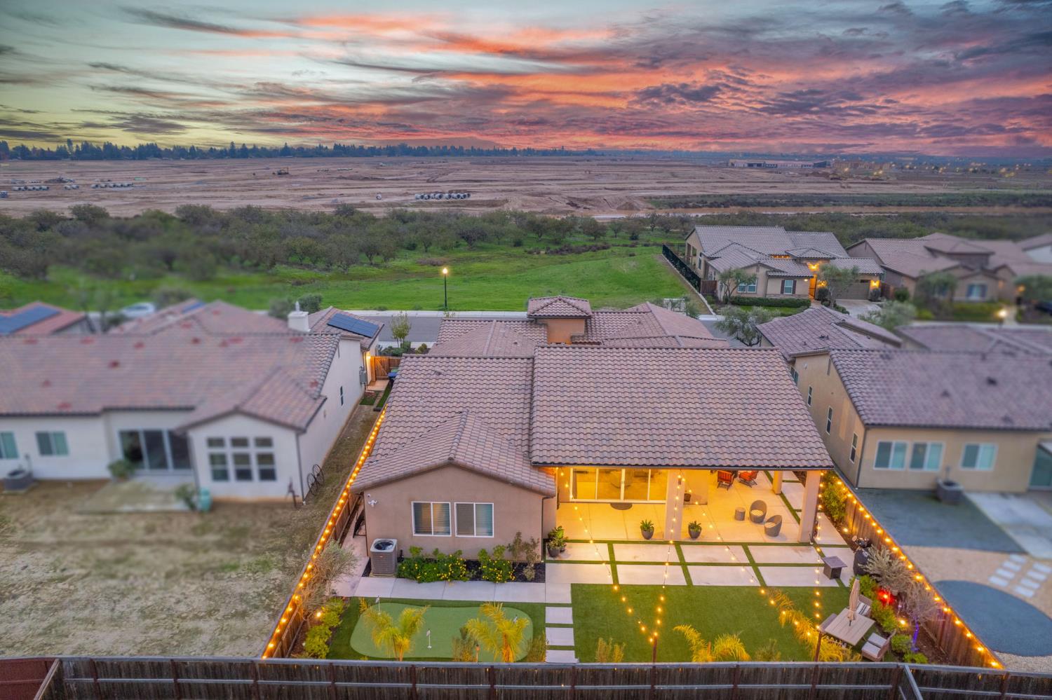 993 Ridgeline Rd W, Madera, CA 93636