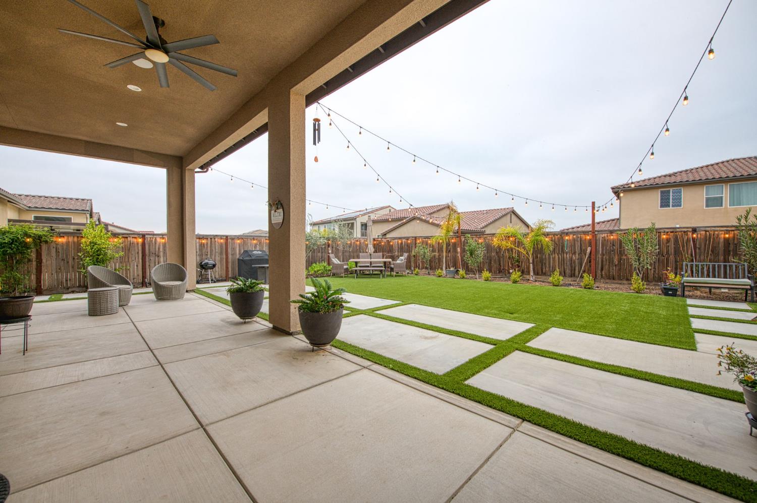 993 Ridgeline Rd W, Madera, CA 93636