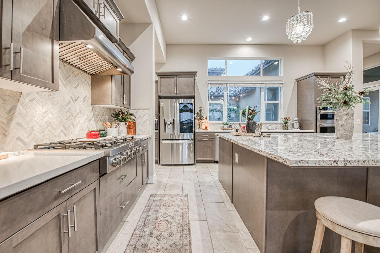 993 Ridgeline Rd W, Madera, CA 93636