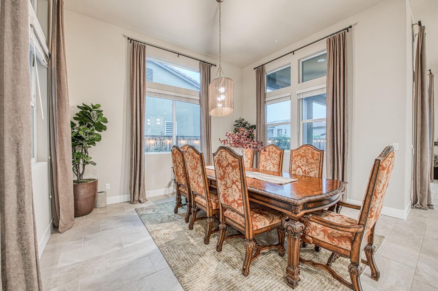 993 Ridgeline Rd W, Madera, CA 93636