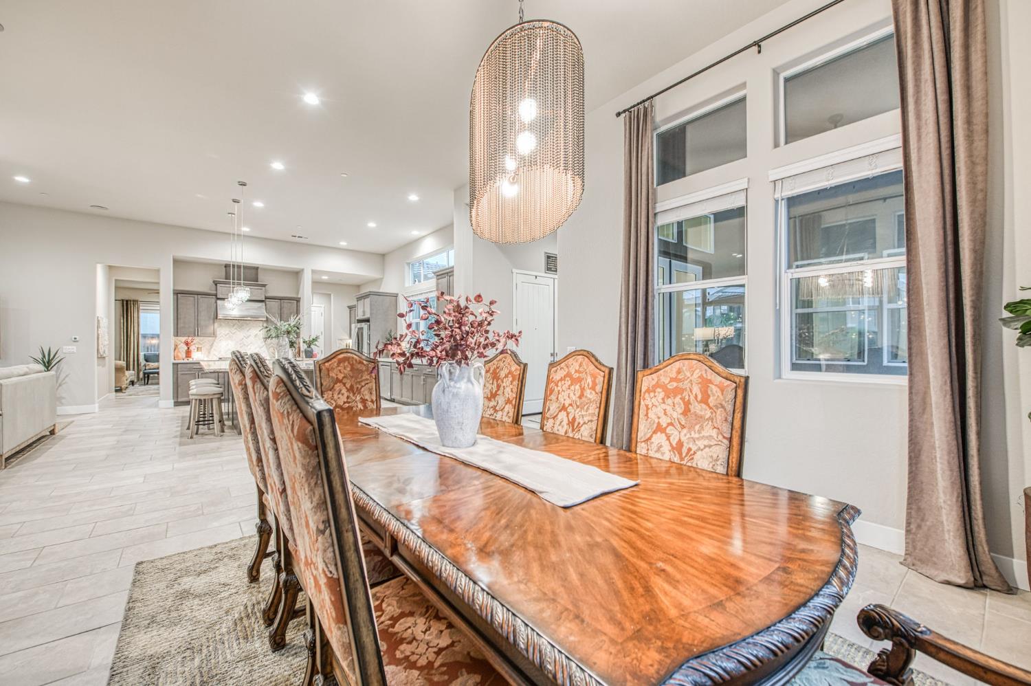 993 Ridgeline Rd W, Madera, CA 93636