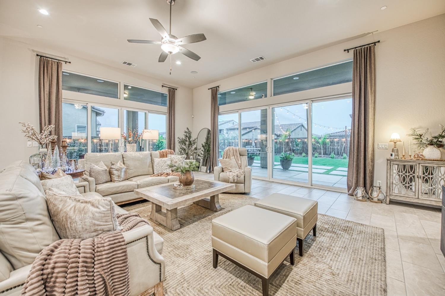 993 Ridgeline Rd W, Madera, CA 93636