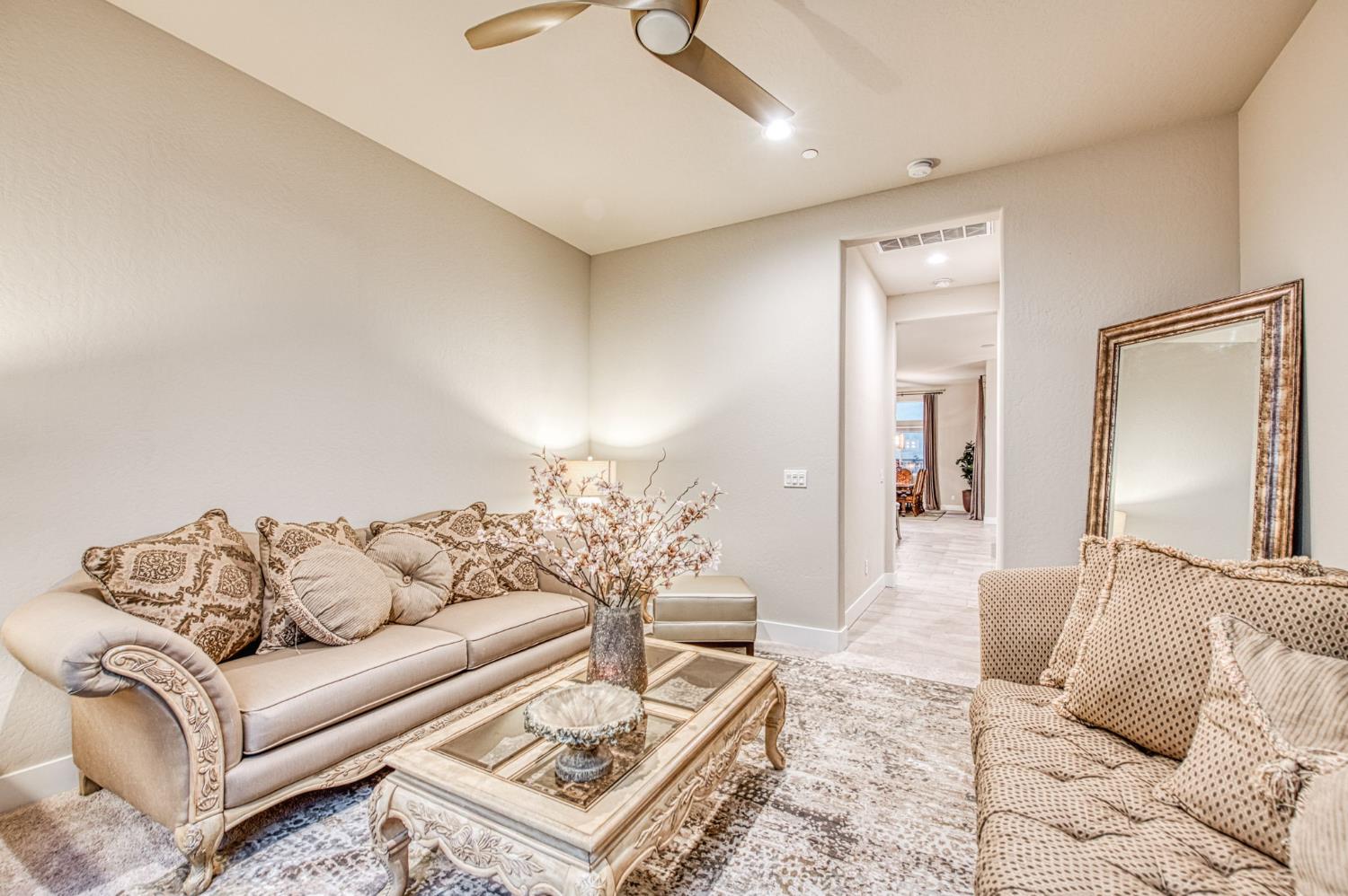 993 Ridgeline Rd W, Madera, CA 93636