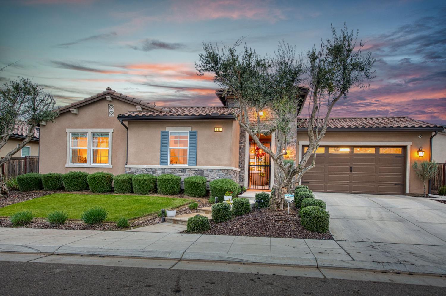 993 Ridgeline Rd W, Madera, CA 93636