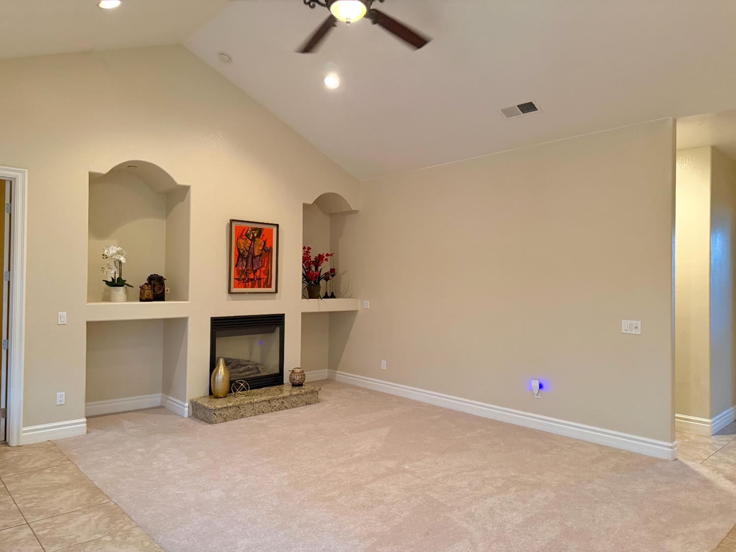 25162 Burton Way, Madera, CA 93638