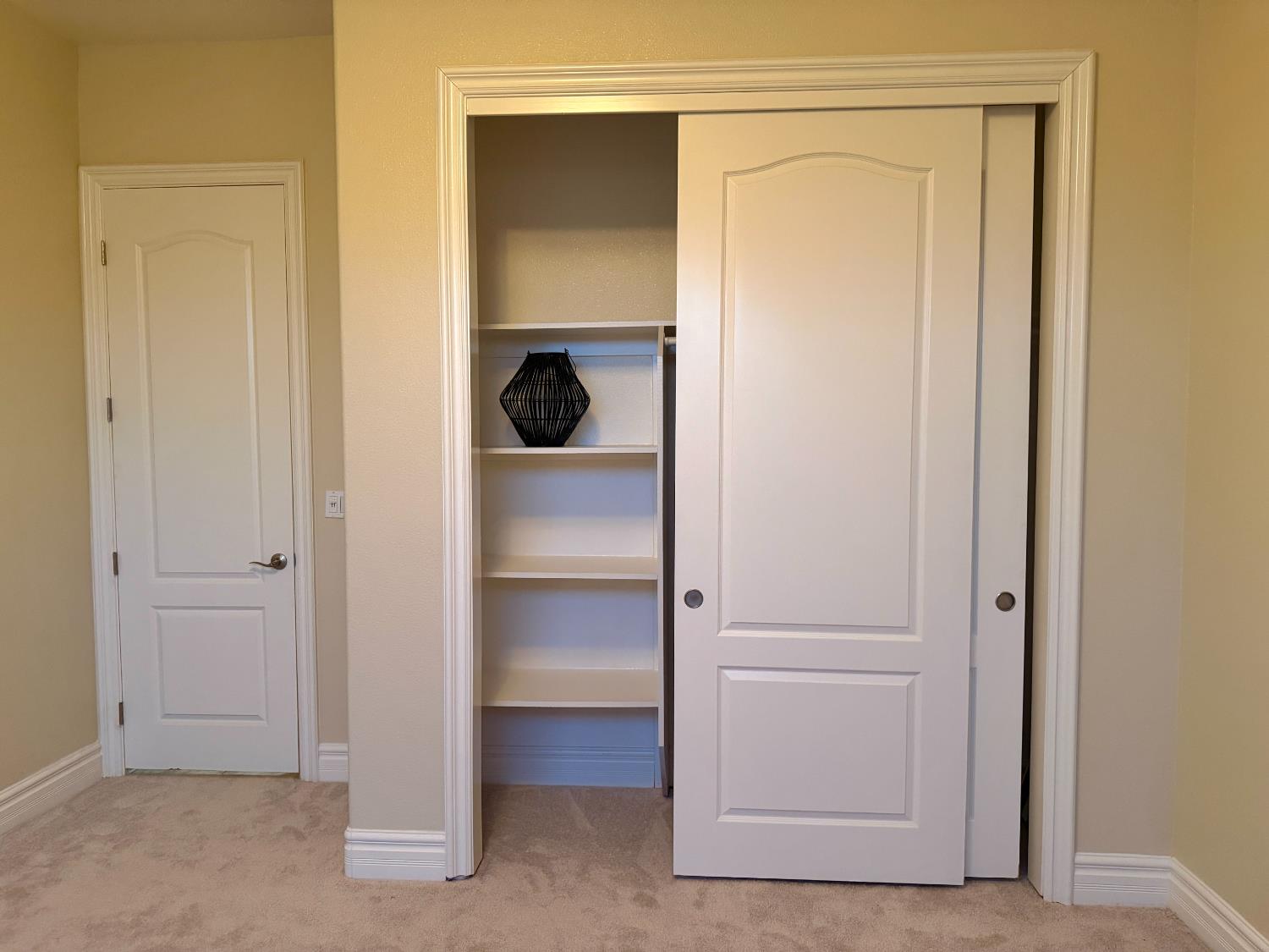 25162 Burton Way, Madera, CA 93638