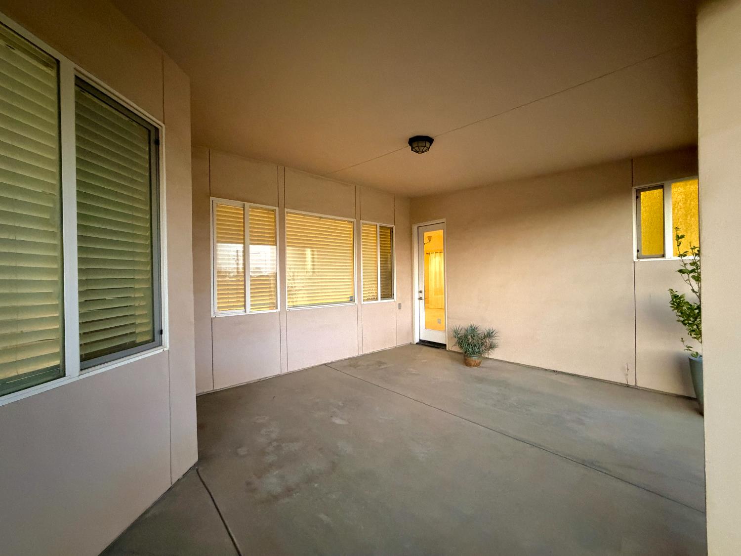 25162 Burton Way, Madera, CA 93638