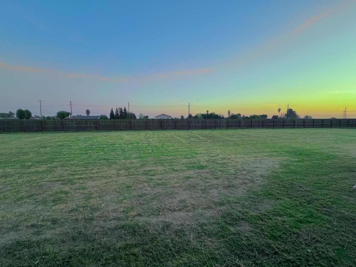 25162 Burton Way, Madera, CA 93638