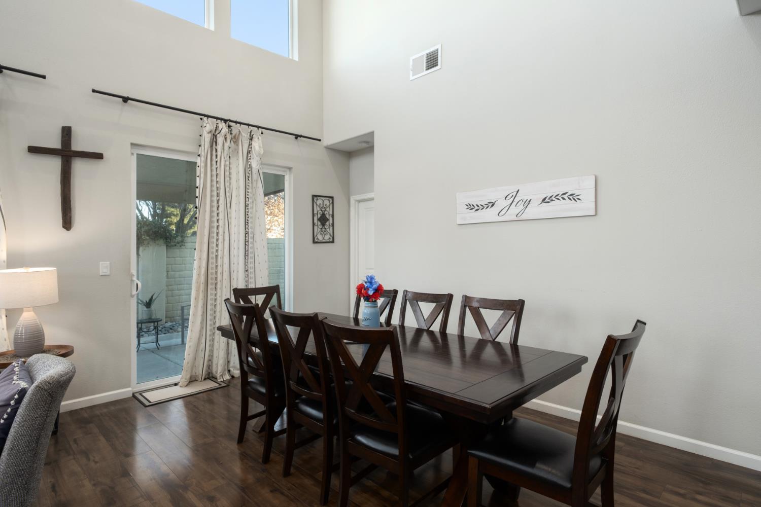 153 Drake St, Madera, CA 93638