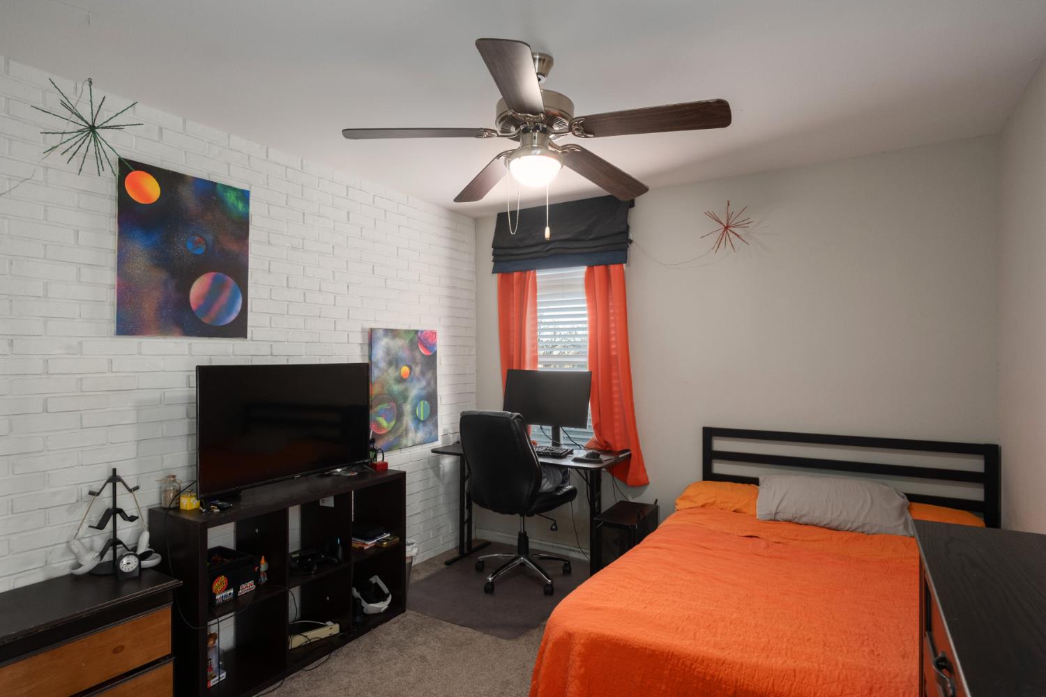 153 Drake St, Madera, CA 93638