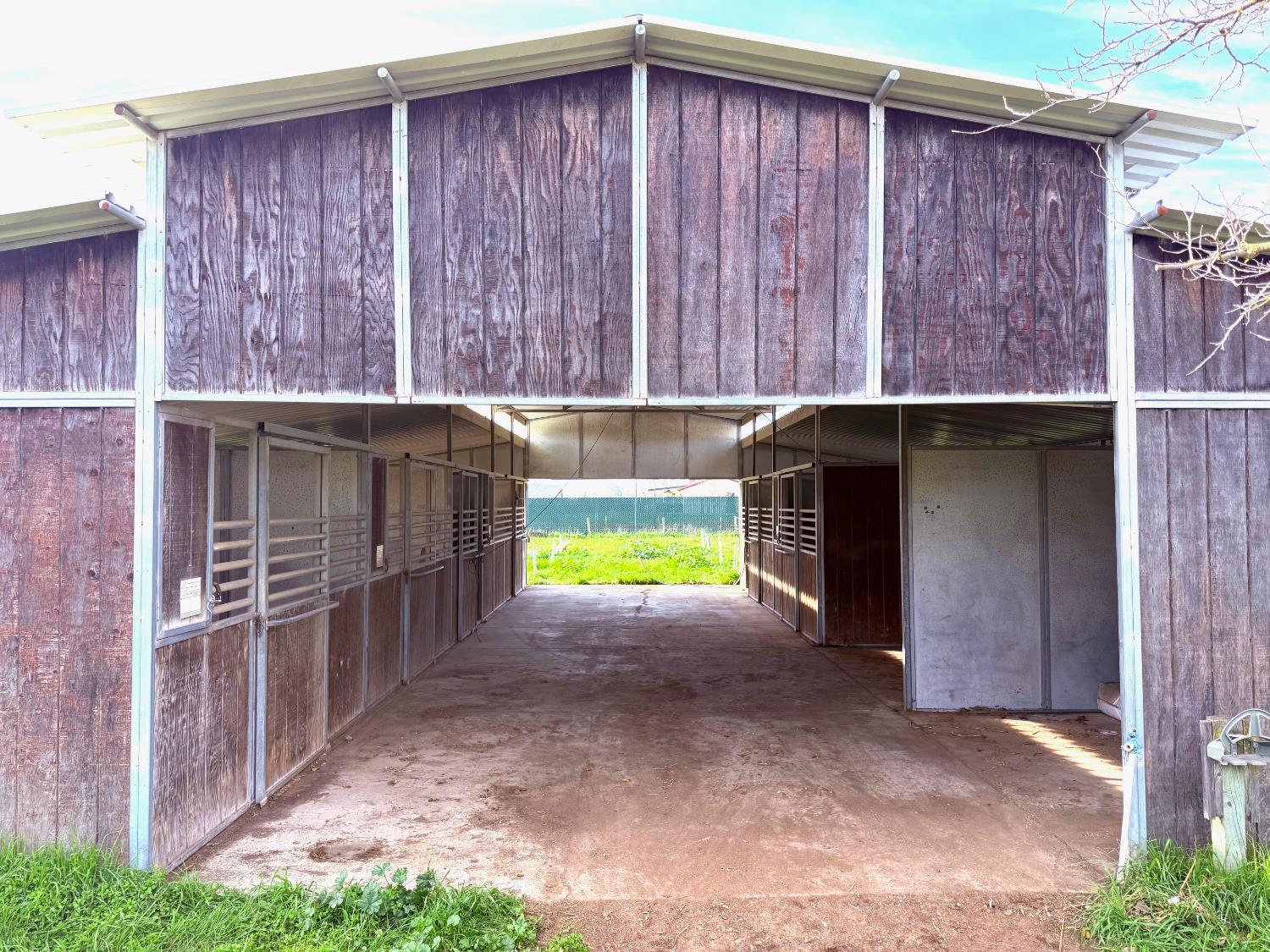 35570 Avenue 14 1/2, Madera, CA 93636