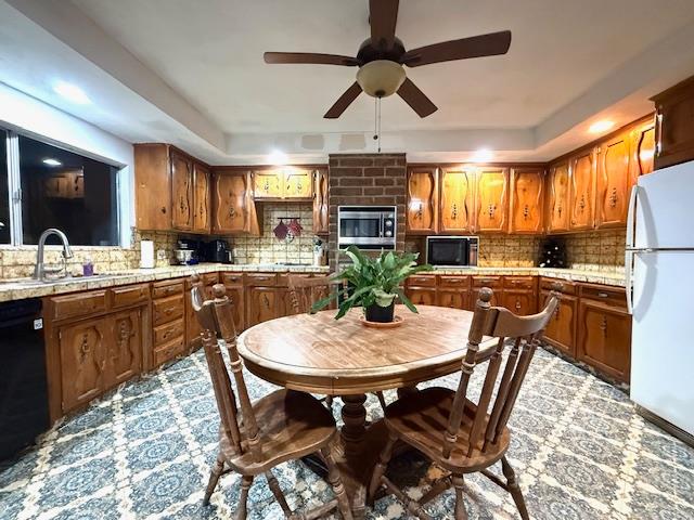 35570 Avenue 14 1/2, Madera, CA 93636