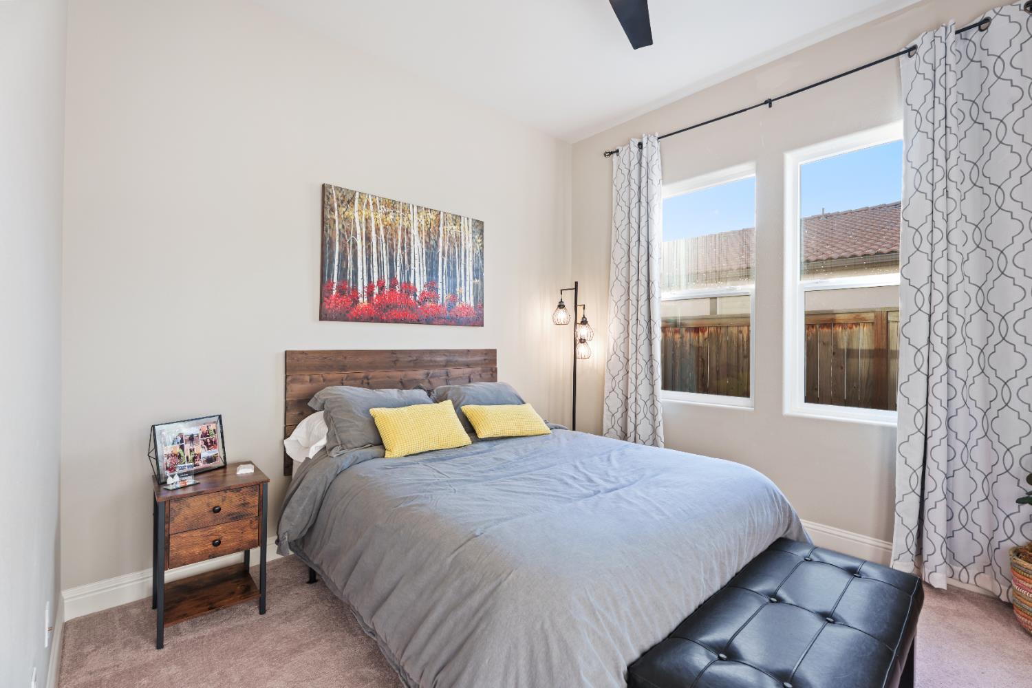 822 Overstone Ave Ave, Madera, CA 93636