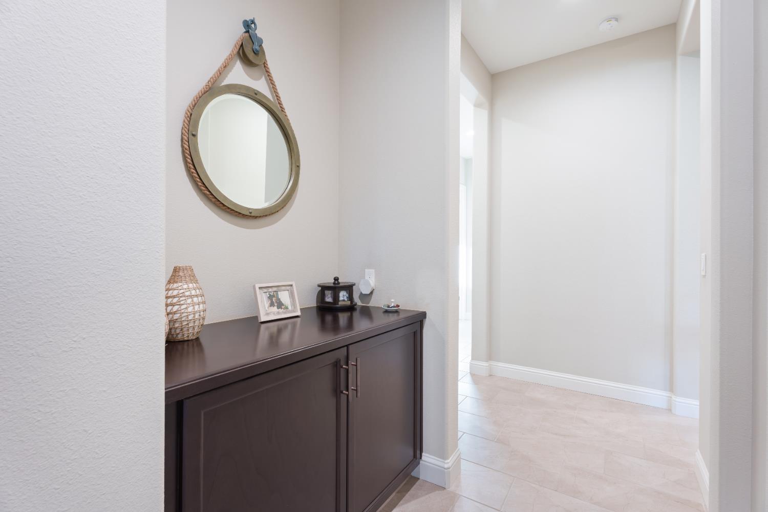 822 Overstone Ave Ave, Madera, CA 93636