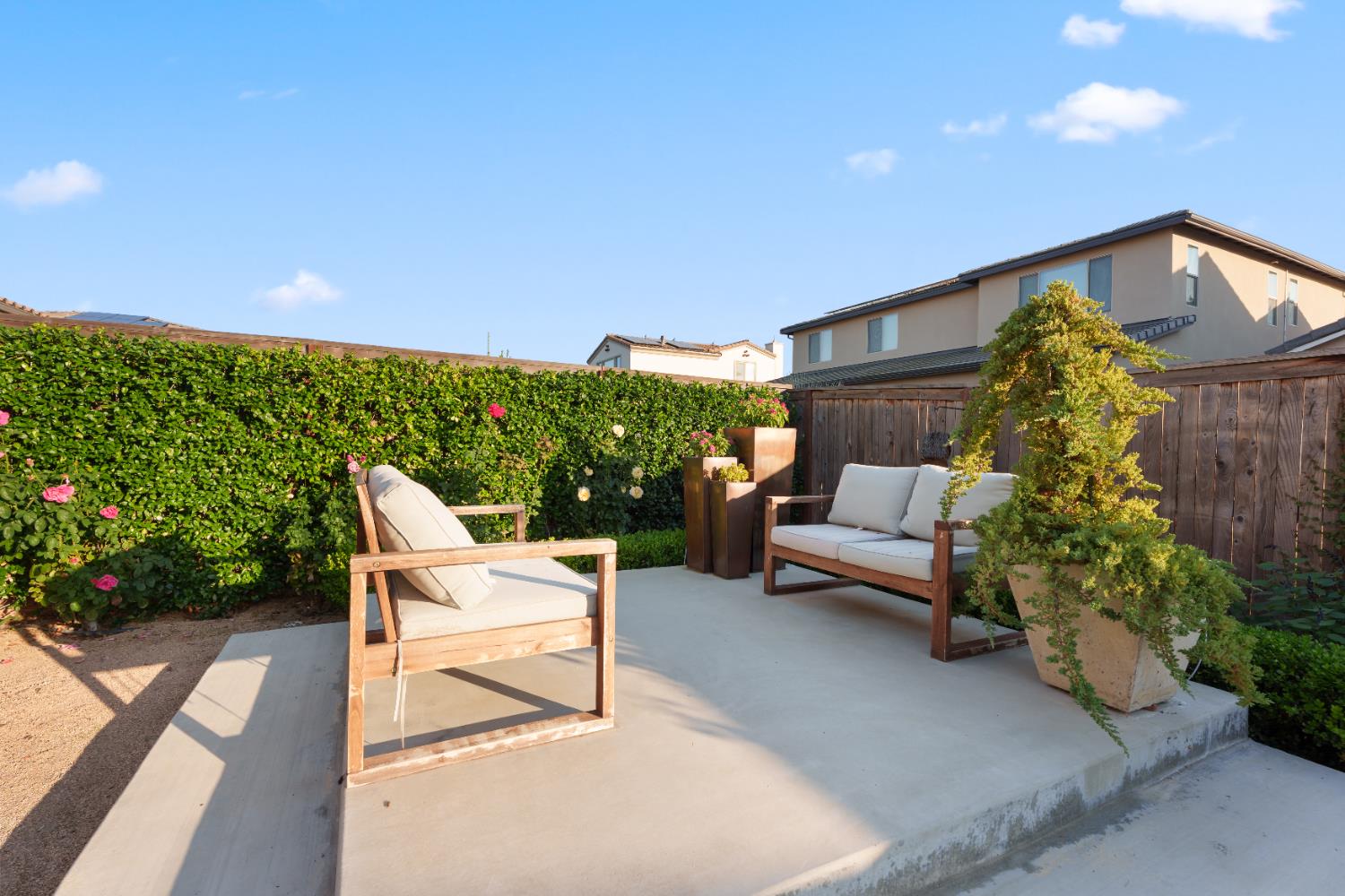 822 Overstone Ave Ave, Madera, CA 93636