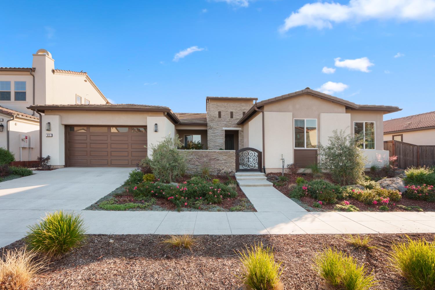 822 Overstone Ave Ave, Madera, CA 93636