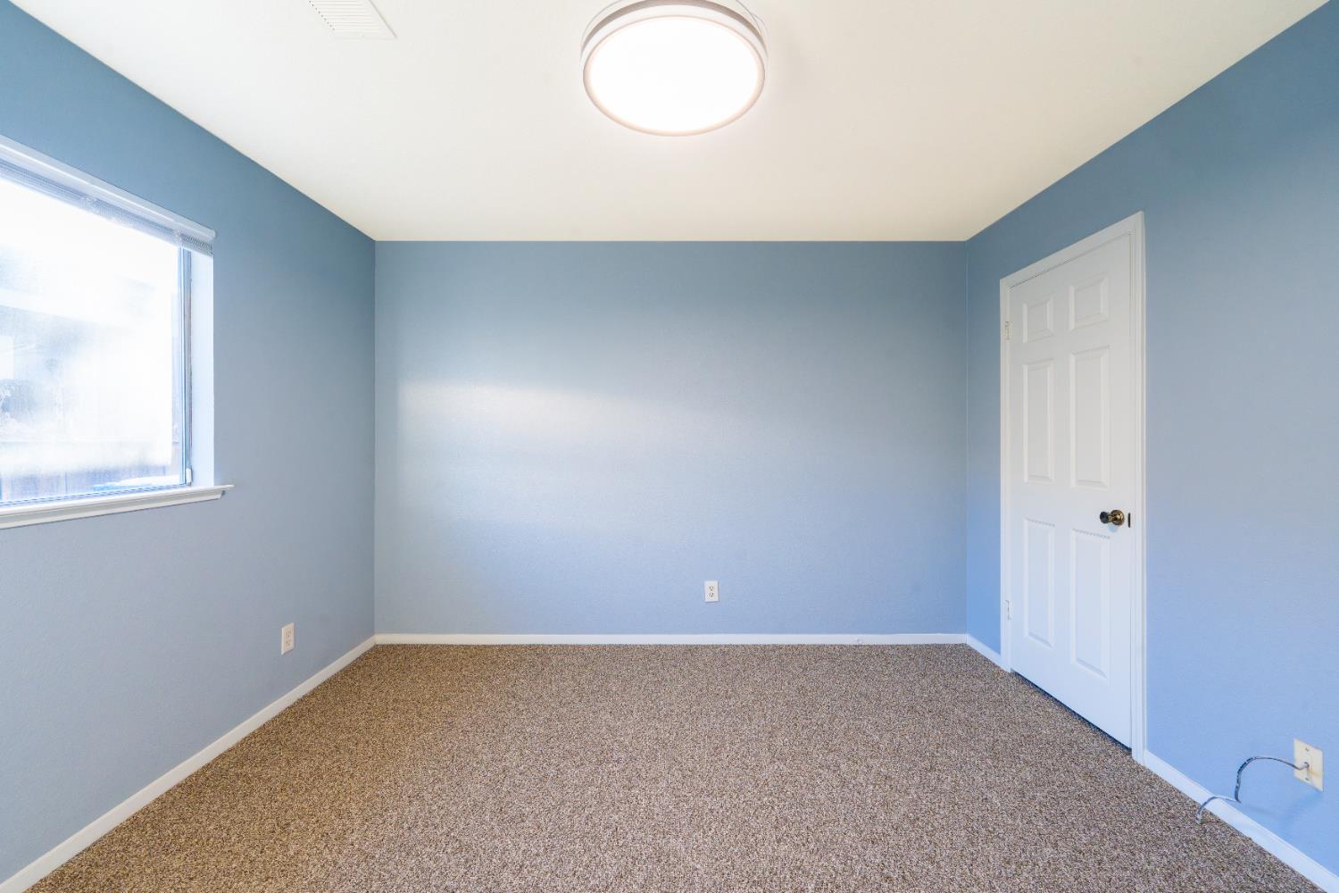 601 Oakridge Dr, Madera, CA 93637