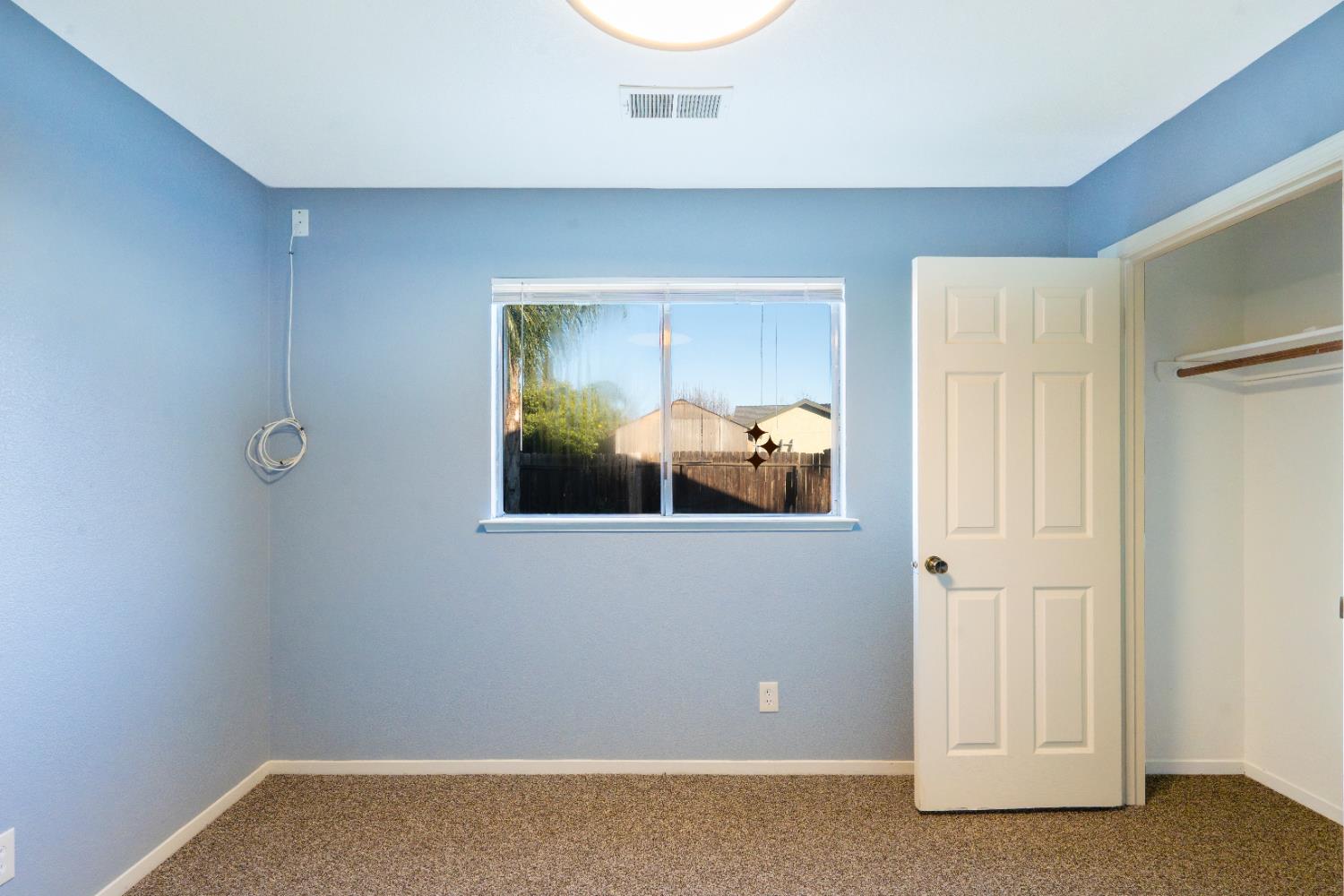 601 Oakridge Dr, Madera, CA 93637