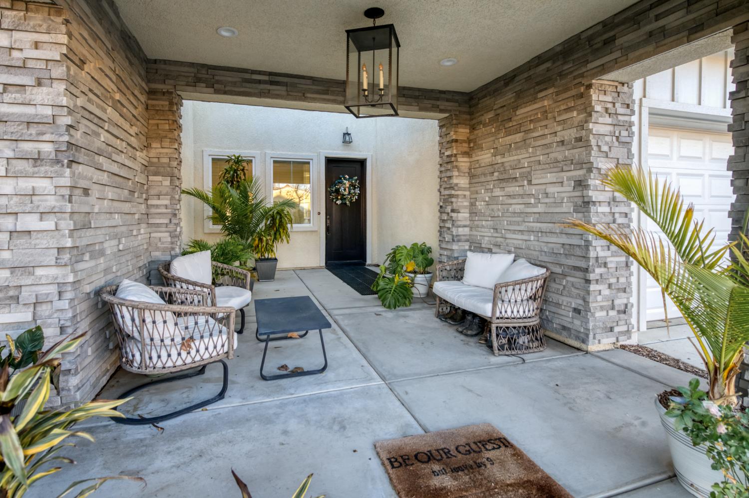 1042 Beaver Pond Loop, Madera, CA 93636