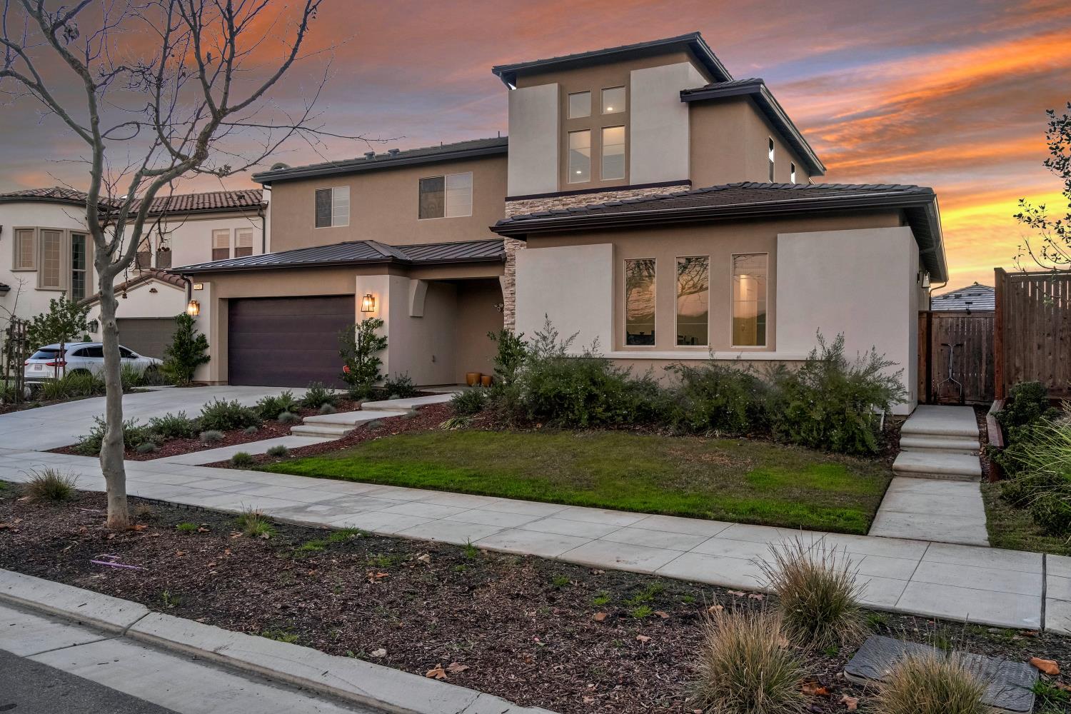 1048 Treasure Hills Dr, Madera, CA 93636