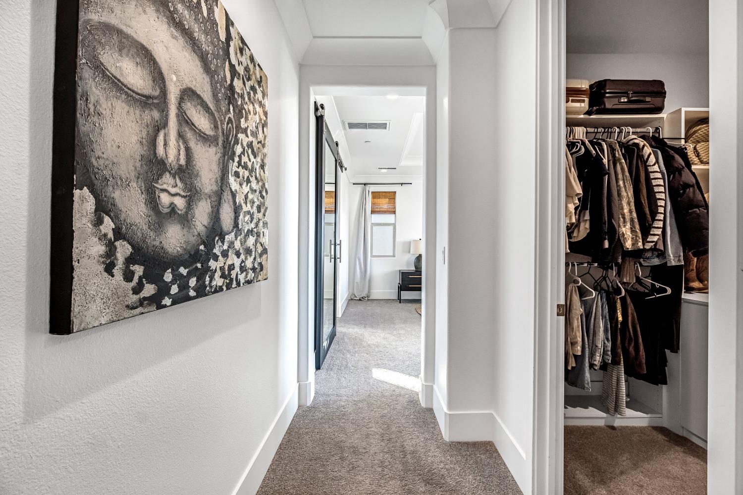 1048 Treasure Hills Dr, Madera, CA 93636